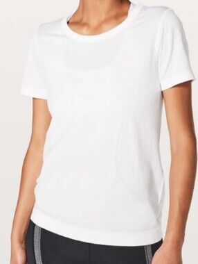 Lululemon size 8 Swiftly Tech shirt, relaxed fit